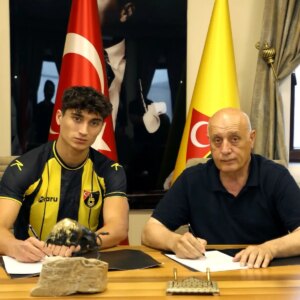 İstanbulspor, Ertuğrul Sandıkcı ile Anlaştı