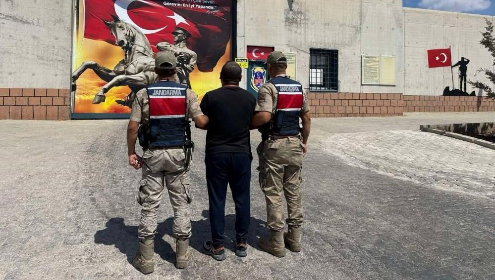 Kilis’te aranan şüphelilere yönelik operasyon: 27 gözaltı