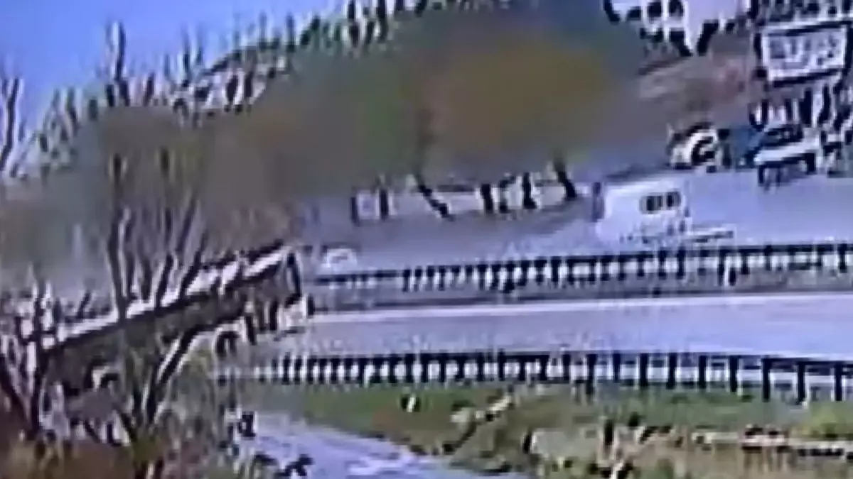 Büyükçekmece’de İETT Otobüsü Kaza Yaptı