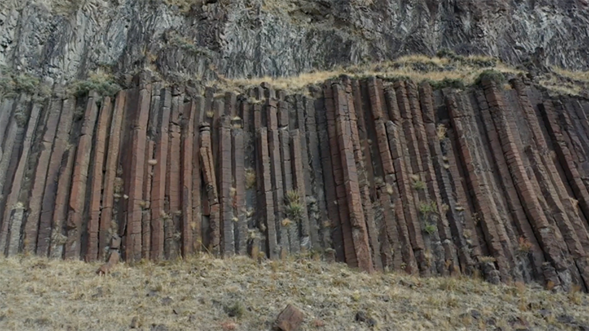 kagizmandaki 7 milyon yillik sutunlar bilimsel literature girdi cYIXvN62.jpg