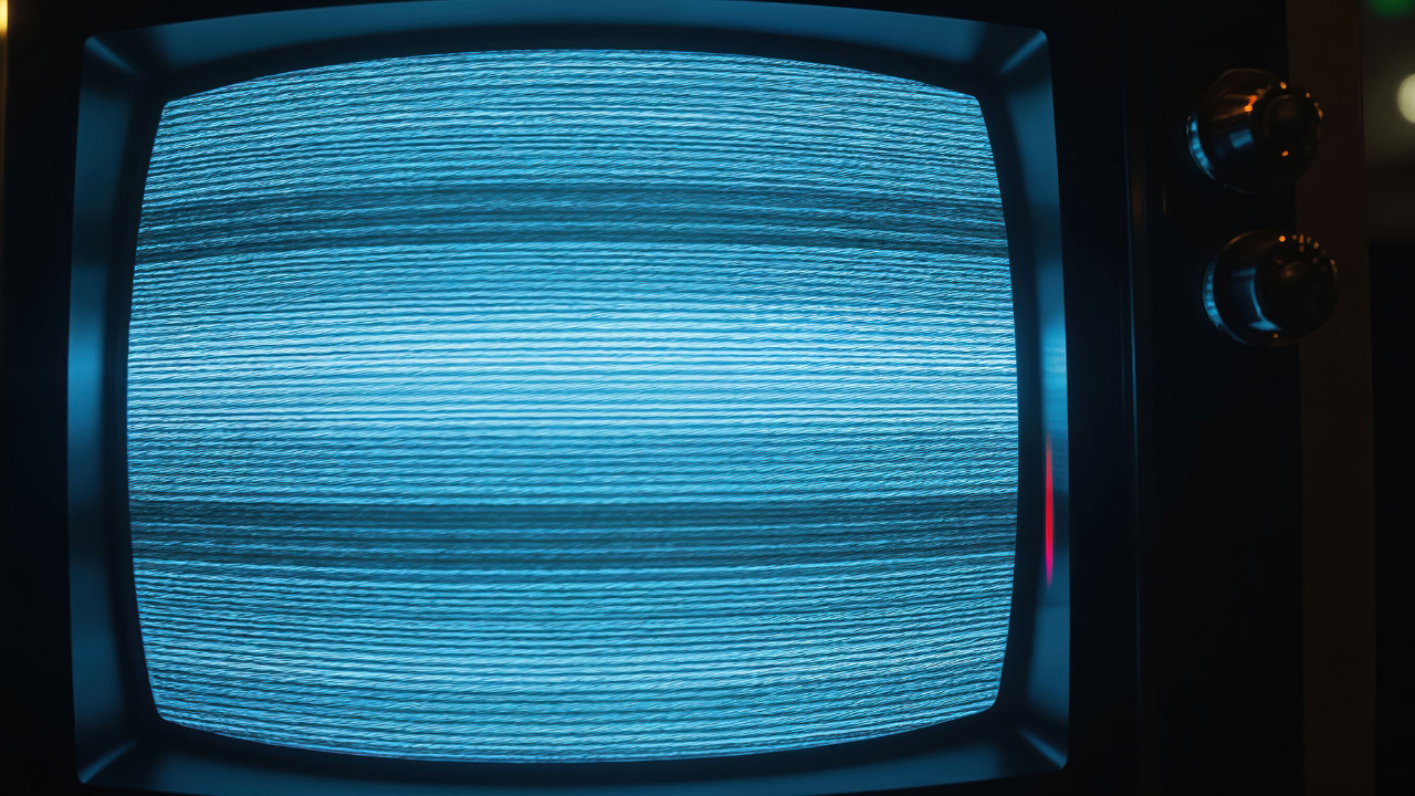 Siz TV izlerken, aslında beyninize "elektromanyetik dalgalar" mı gönderiyorlar?