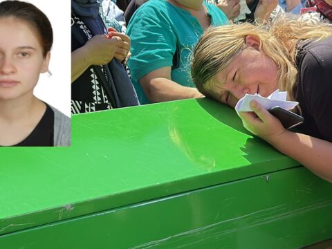 Cocugun ihbariyla vahset ortaya cikti 29 yasindaki burcu bicaklanarak katledildi sadiabed